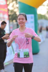 BIB: 1132
                            <button type="button" onclick="openModal(3633837)" class="btn btn-primary btn-sm float-right btn-popup" data-toggle="modal" data-target=".modal-high-quality">
                        <i class="fas fa-shopping-cart"></i> Add to Cart
                    </button>
                                            <button type="button" onclick="isThisMe(3633837, true)" class="btn btn-success btn-sm float-right btn-popup btn-isme hidden" data-toggle="tooltip" data-placement="bottom" title="นี่คือรูปของคุณใช่ไหม คลิกที่นี่เพื่อเอาเข้าอัลบั้ม">
                        <i class="fas fa-plus"></i> Add to album
                    </button>
                    <button type="button" onclick="isThisMe(3633837, false)" class="btn btn-warning btn-sm float-right btn-popup btn-isnotme hidden">
                        <i class="fas fa-ban"></i> Remove from album
                    </button>